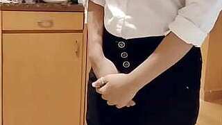 Hot Guesthouse Receptionist drilled by Visitor