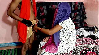 Troubled Bhabhi got screwed by fake baba when spouse was away from home