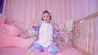 Comfortable ANAL: a child in nightwear plays with her cavern :3