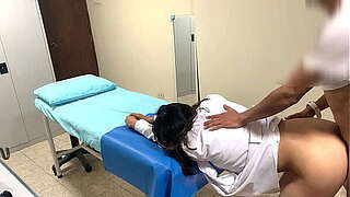 m&eacute_dicos follando en hora de trabajo en el Infirmary de Monterrey