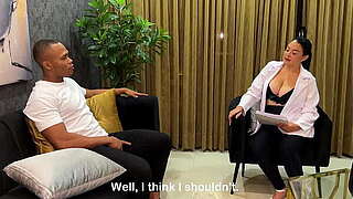 Nympho with important penis goes to therapy with breasty sexologist - Daniela Gomez