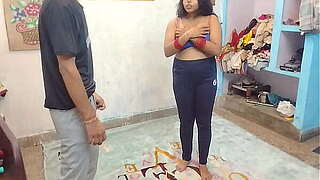 Student jaldi aa gya handler kapde badal rhi thi fhir chudai ho gai