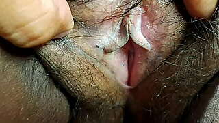 Desi Wife in expectation whilst her arse massaged