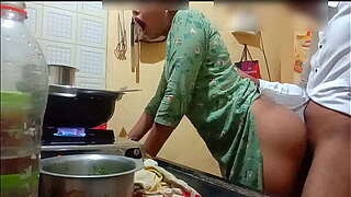 Indian hot wife got drilled whilst cooking
