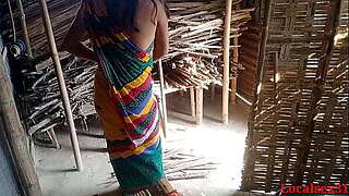 Desi Indian countryside bhabi fuck in outside with friend (official episode by Localsex31)