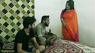 Indian hawt xxx trio sex! Malkin aunty and 2 youthful young hawt sex! glaring hindi audio