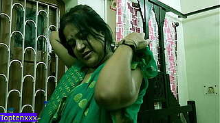 Astounding sexy sex with milf singular aunty.. Indian chiken teen vs milf aunty. impure hindi audio