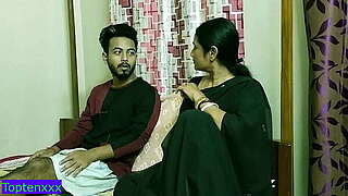 Indian chiken young boy astonishing sex with sexy stepmother! Indian pure taboo sex with bright audio