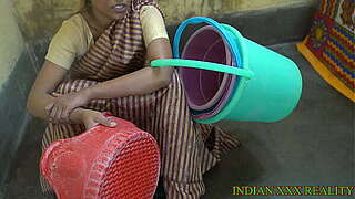 Miserable beggar Indian feminine fuck With Glaring Hindi voice