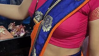 Desi bhabhi cook-room me khana bana rahi thi tabhi devar ne piche le bhabhi ki