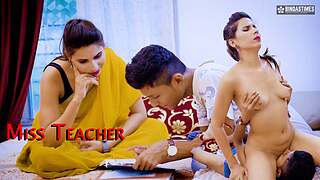 Desi Hawt aur Kumari Coach ke sath GhapaGhup Chudai 18+ Training school Chiken ( Hindi Audio )
