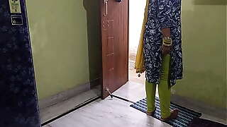 indian sasur ne apni bahu ko dard k bahane choda!!