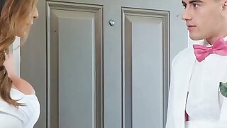 Milfs Like it Huge - Ariella Ferrera Jordi El Nino Polla