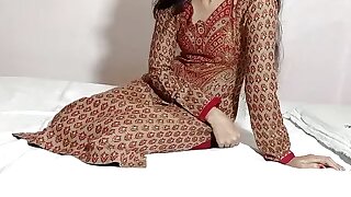 Punjabi ma ko chod dala overall desi chudai sex movie scene movie compound product  DESIFILMY