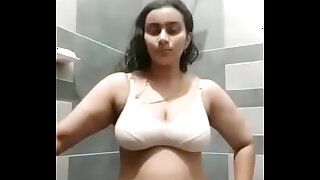 Desi in nature's garb powder room show