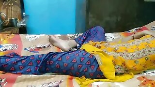 bobby bhabhi ki jabardast chudai video, Indian sexy virgin was screwed by her brother-in-law