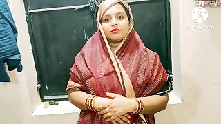 Indian Desi bhabhi fuking neighbor boy'_s