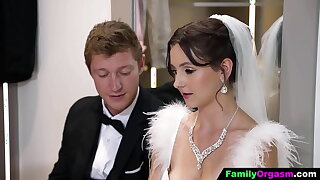 FamilyOrgasm - Cunning Stepmom Interferes with Her StepSon'_s Wedlock