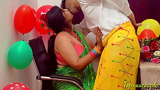Sexy dominant-bitch morbid fuck on valentine day in office.