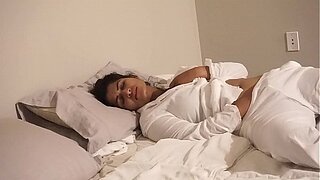 Desi Bhabi bonks herself in sofa - Maya
