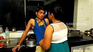 indian great boob aunty in short film.