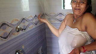 desi wide pointer sisters aunty ingredient 1.MP4