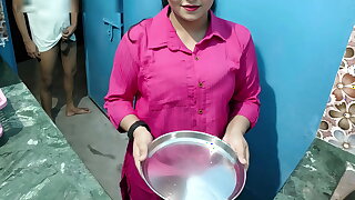Desi Indian Lovely Bhabhi ka Larder Me Dever Ke Sat Gapa Aperture