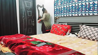 Punjabi Get hitched Fucked At the end of one's tether Cuckold Pinch pennies With regard to Ostensible Hindi Audio
