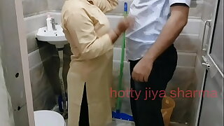 Forge everlastingly xxx doggystyle away from Indian instructor regarding obvious hindi cream