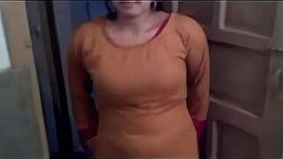desi lovable maiden boob show to bf