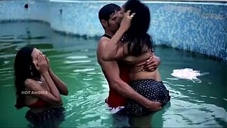 Spouse Copulates his Wife and Fere in Tub in Trio