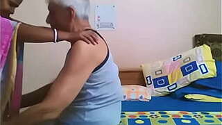 Desi Maid Quickie With Late