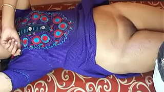 Desi Bhabhi undressed infront of Tattoo Man Hubby recrds