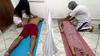 Clip REAL DE SALON DE MASAJES EN PAREJAS COMO LA ESPOSA ES SEDUCIDA Y FOLLADA